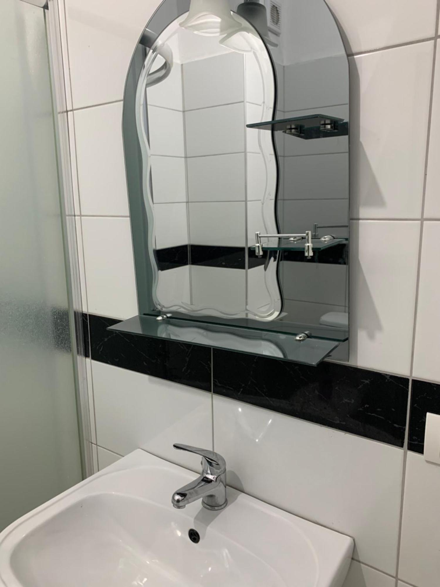 Risus Hotel Golem  Buitenkant foto