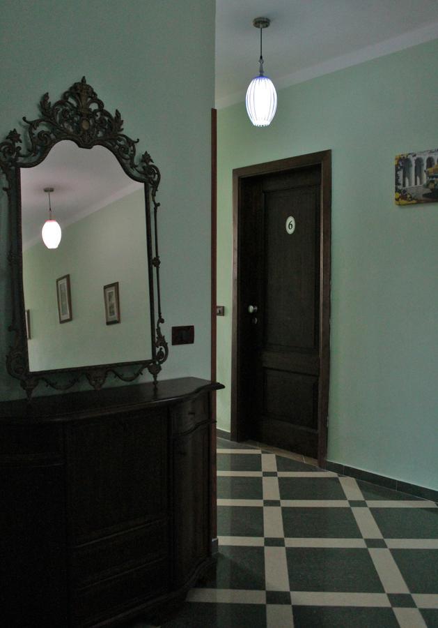 Risus Hotel Golem  Buitenkant foto