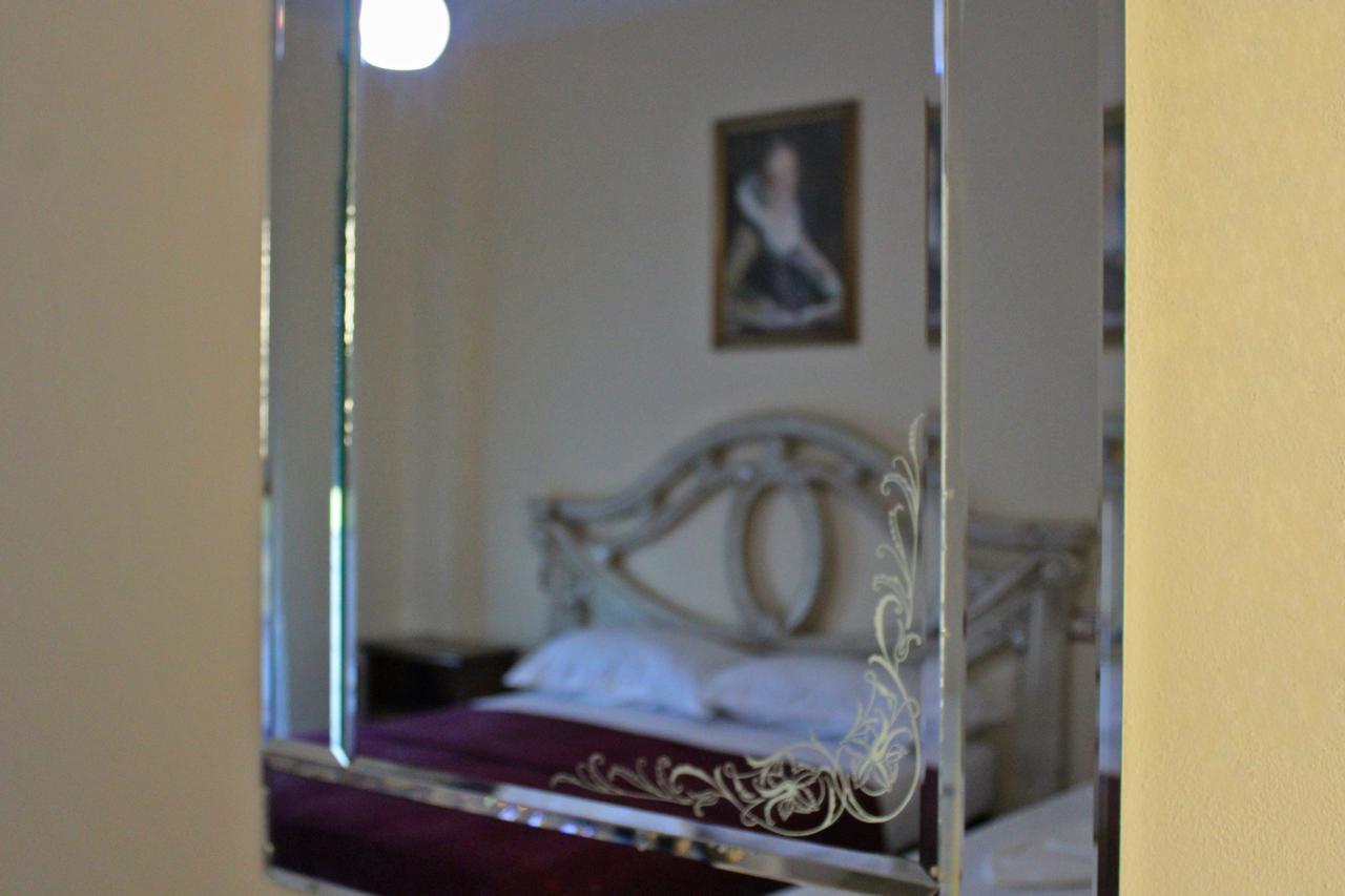 Risus Hotel Golem  Buitenkant foto
